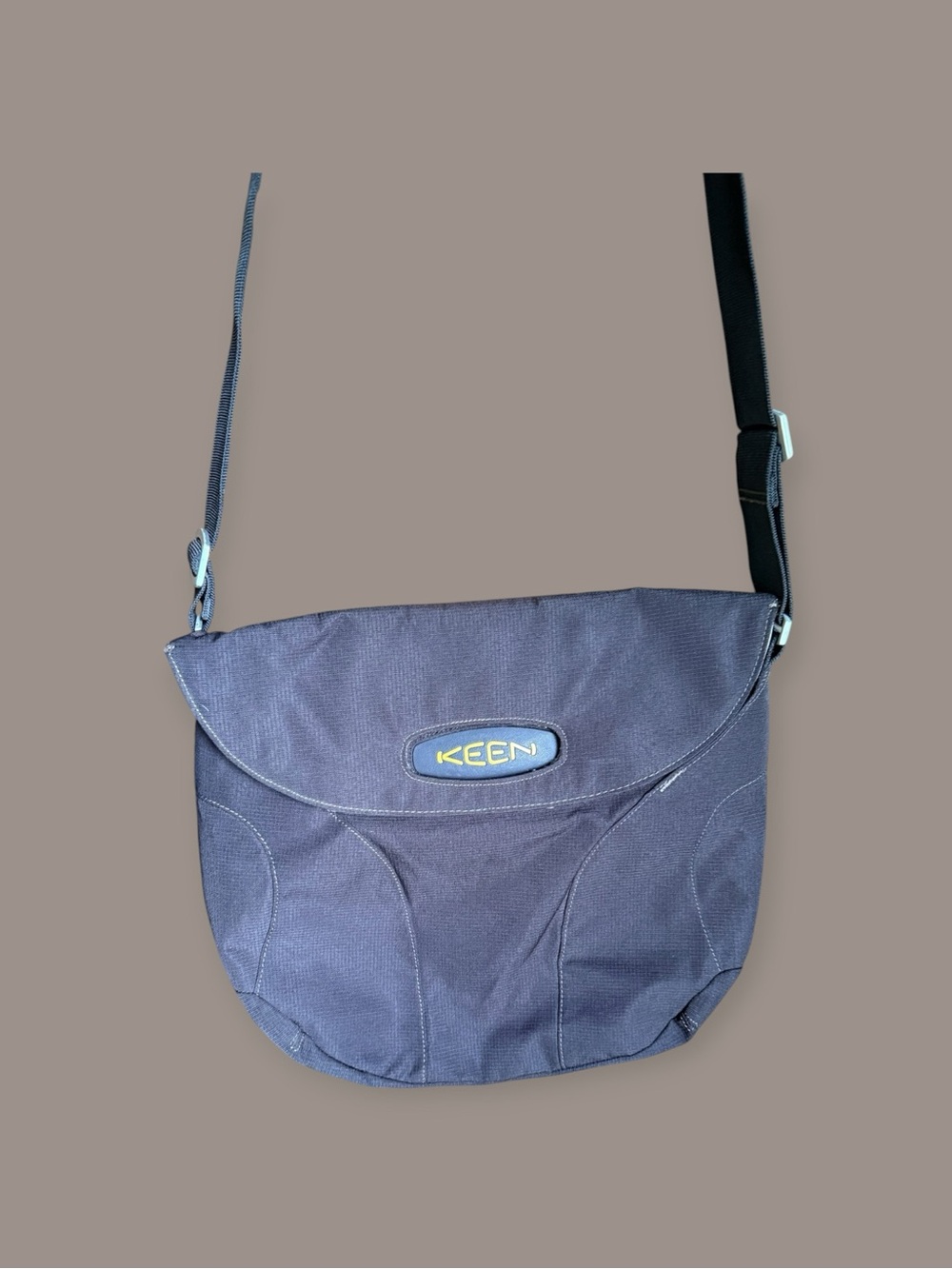 XL Keen Navy Black Messenger Crossbody Bag